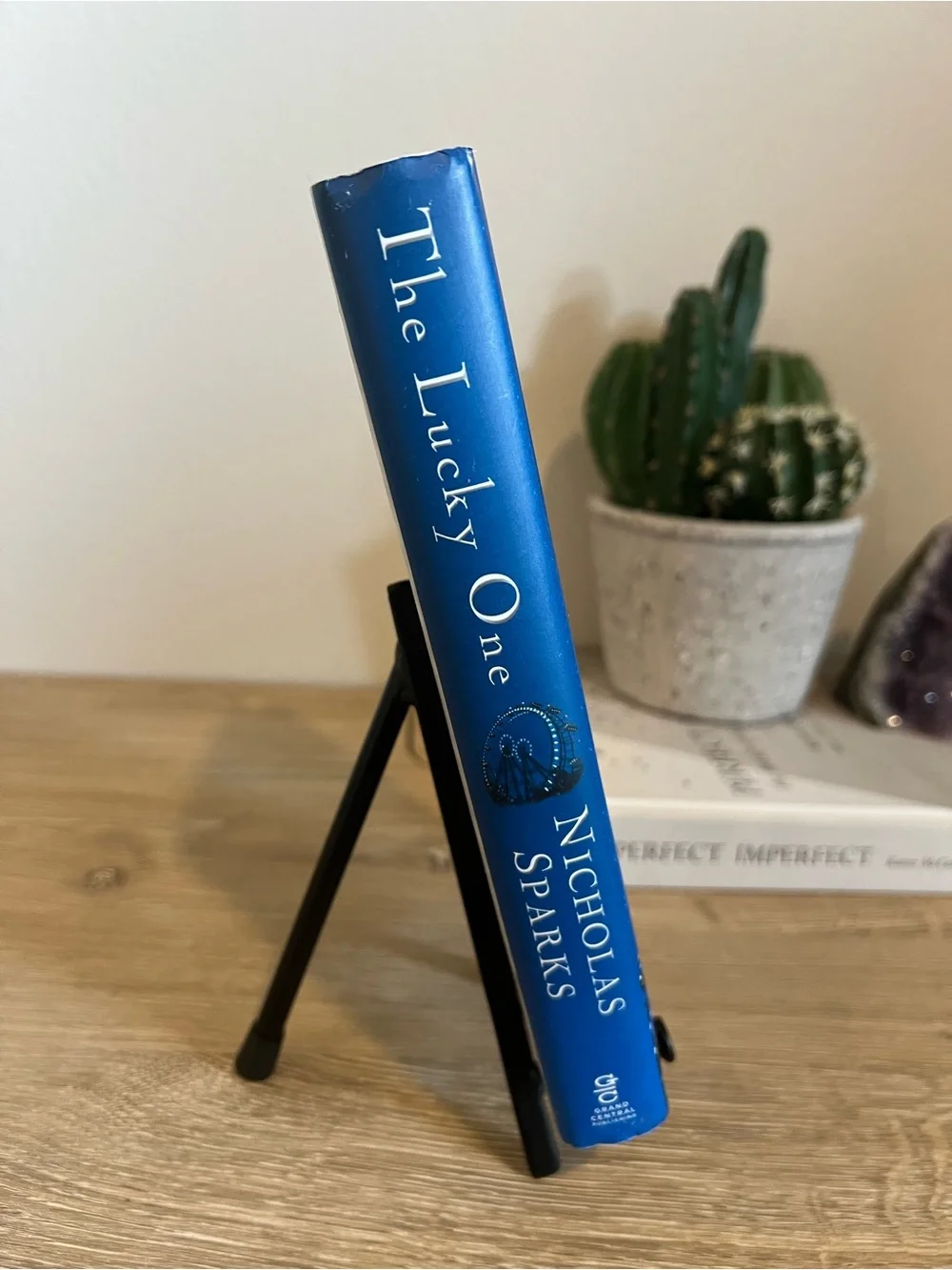 The Lucky One Nicholas Sparks Hardcover 2008 First Edition Romance Novel